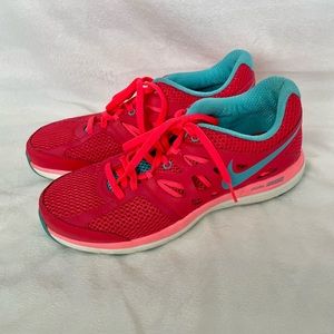 Nike Dual Fusion Shoes